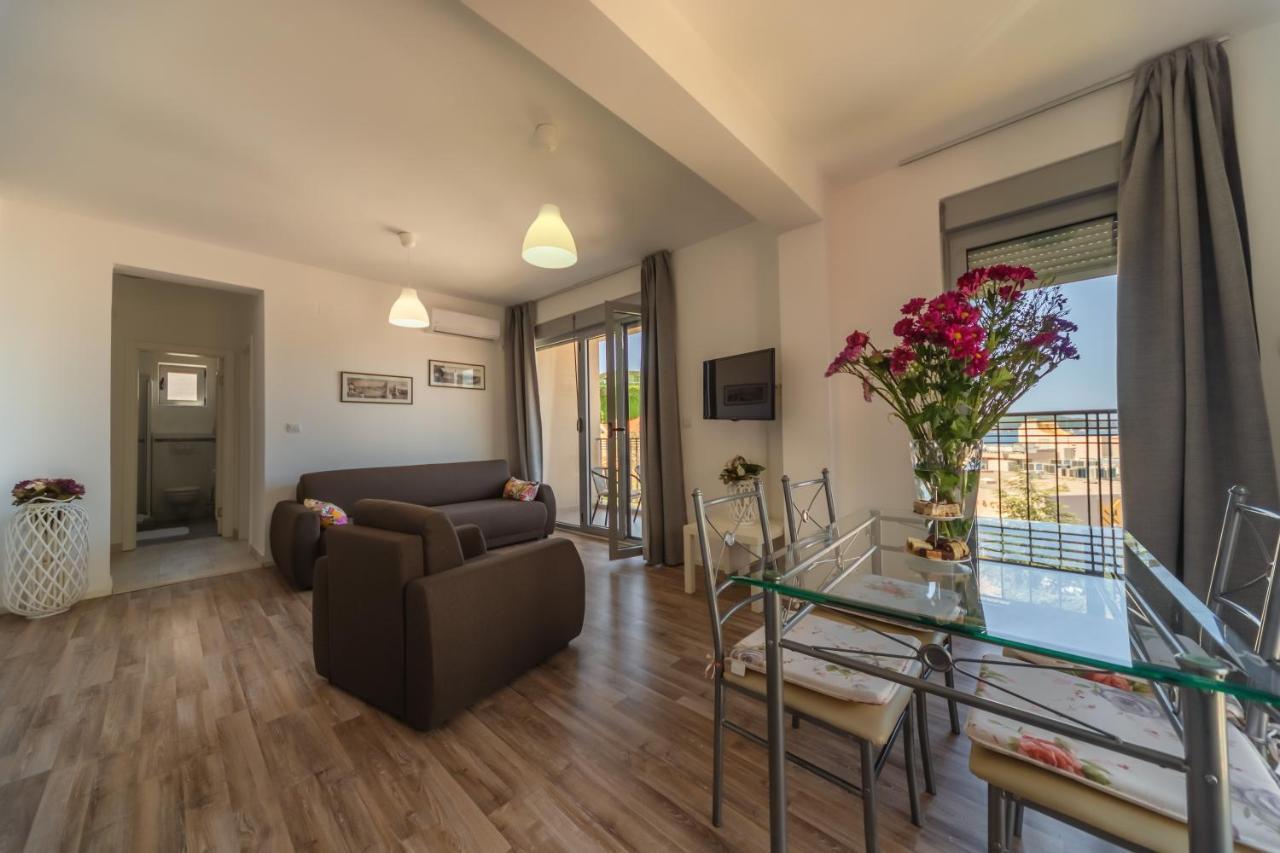 Apartments My Przno Sveti Stefan Esterno foto